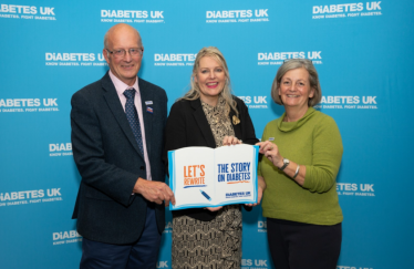 Mims Davies MP raises awareness for World Diabetes Day